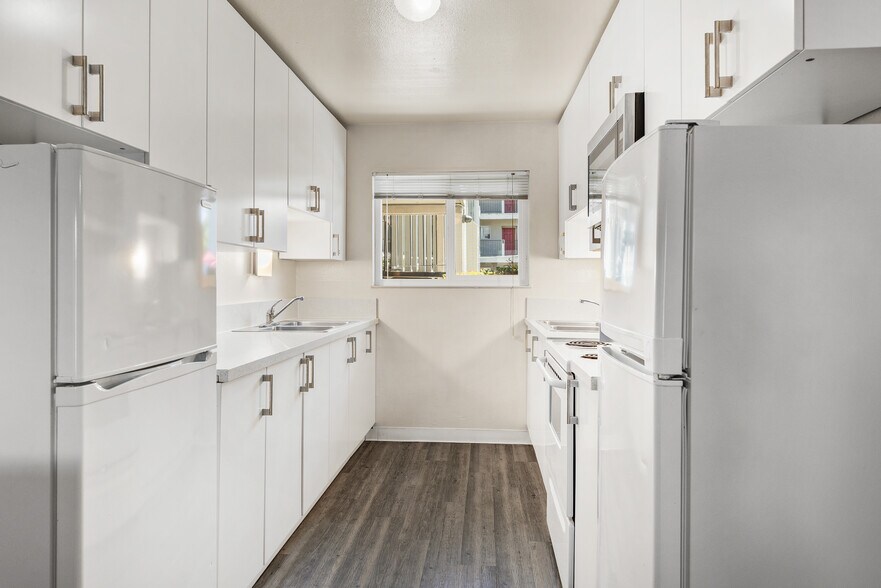 More Photos Of 8025 Beverly Dr, Rohnert Park Apartments For Sale