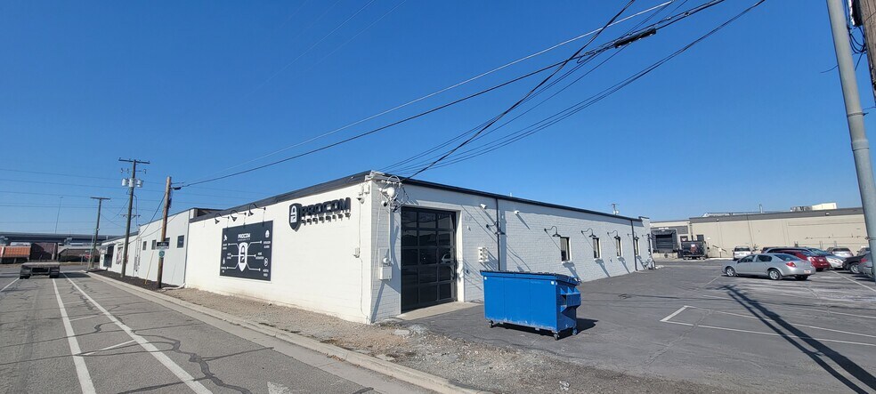 More Photos Of 265 W Crossroads, Salt Lake City Research And Development For Lease