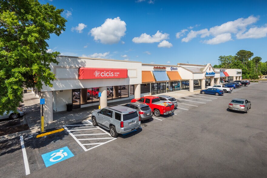 More Photos Of 7400 Abercorn St, Savannah Unknown For Lease