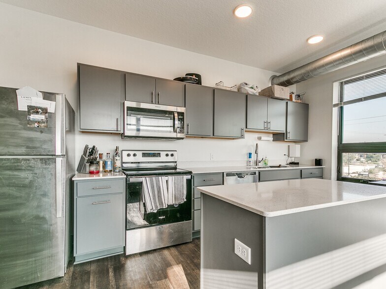 More Photos Of 1261 8th St, West Des Moines Apartments For Lease