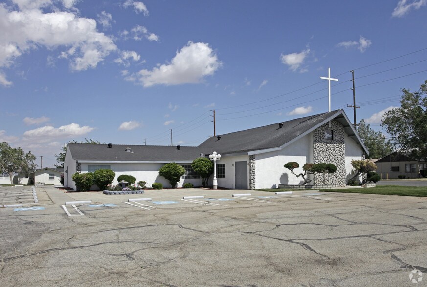 More Photos Of 859 E Avenue Q, Palmdale Religious Facility For Sale