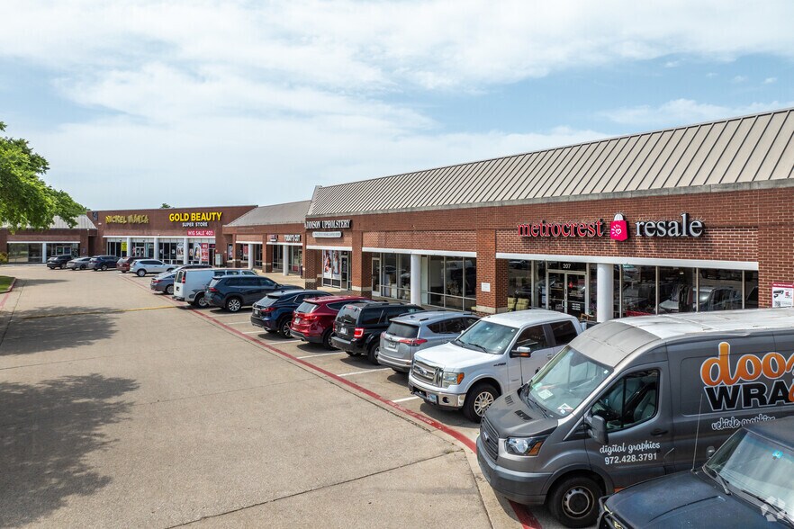 More Photos Of 2661 Midway Rd S, Carrollton Showroom For Lease