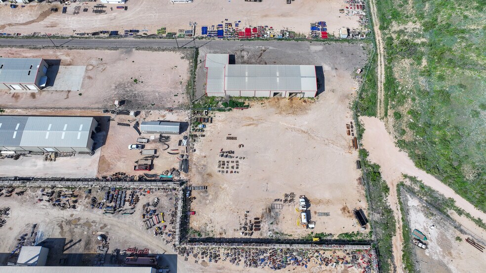 More Photos Of 12718 TX-191, Midland Warehouse For Lease