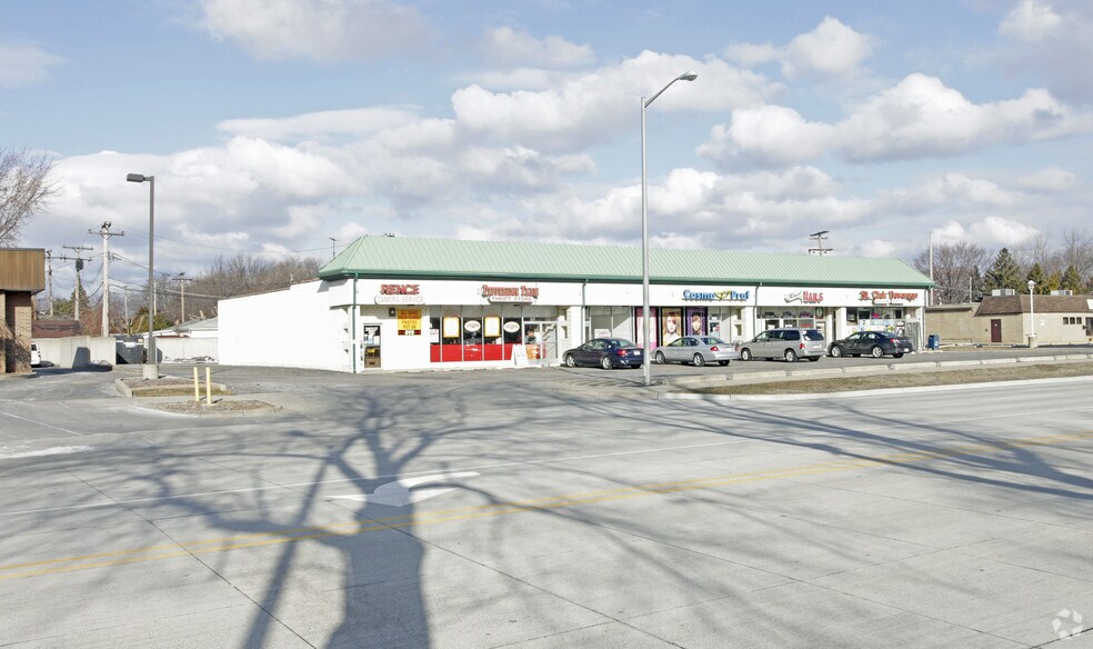 Primary Photo Of 26517-26527 Little Mack Ave, Saint Clair Shores Unknown For Lease