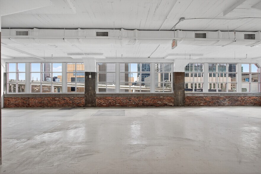 More Photos Of 111 Broadway, Nashville General Retail For Lease