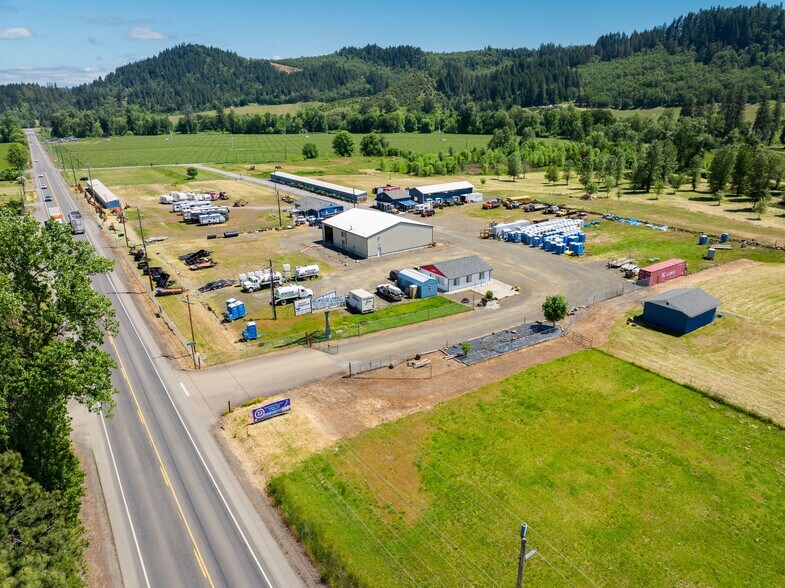 More Photos Of 215 Lawson Ln, Tenmile Warehouse For Sale