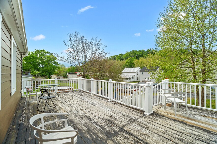 More Photos Of 217 W 28th St, Buena Vista Apartments For Sale