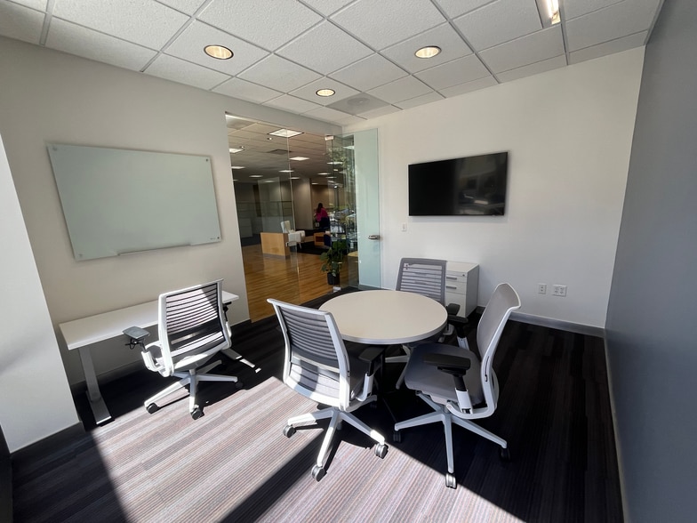 More Photos Of 567 University Ave, Palo Alto Coworking Space