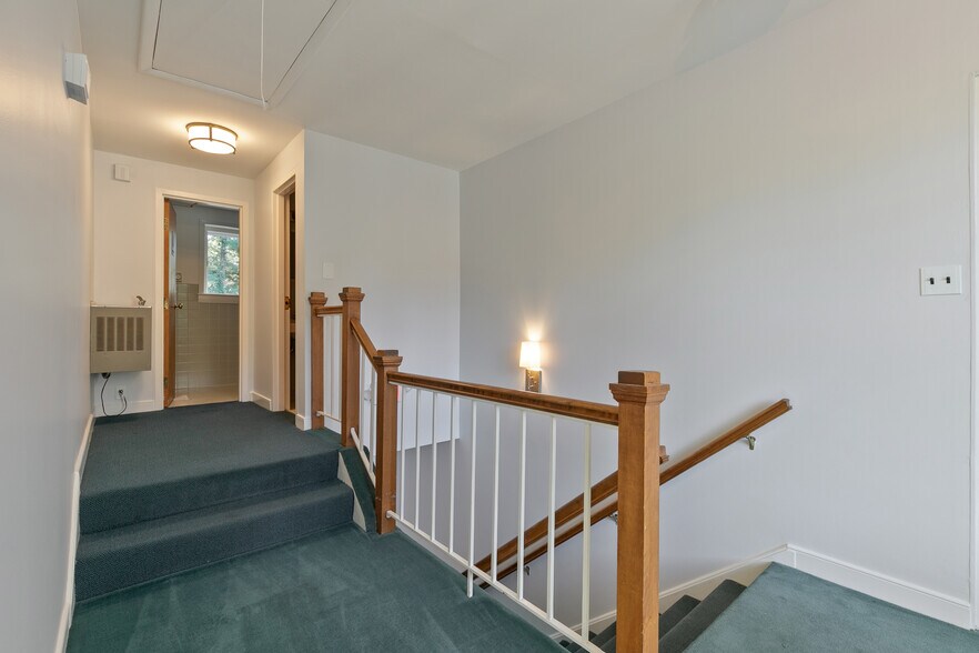 More Photos Of 8417 Patterson Ave, Richmond Office For Lease