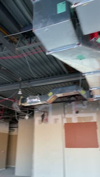 More Photos Of 123 E Route 59, Nanuet Freestanding For Lease