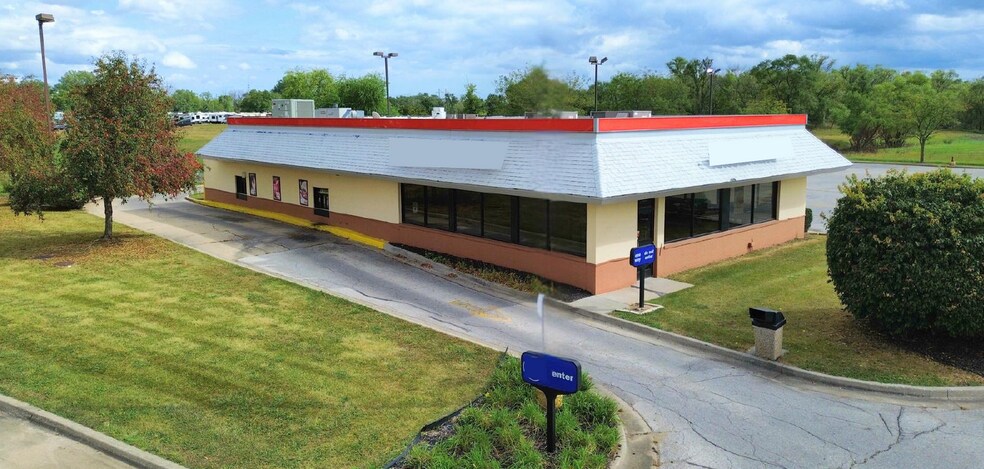 Primary Photo Of 1319 141st St, Perry Fast Food For Sale