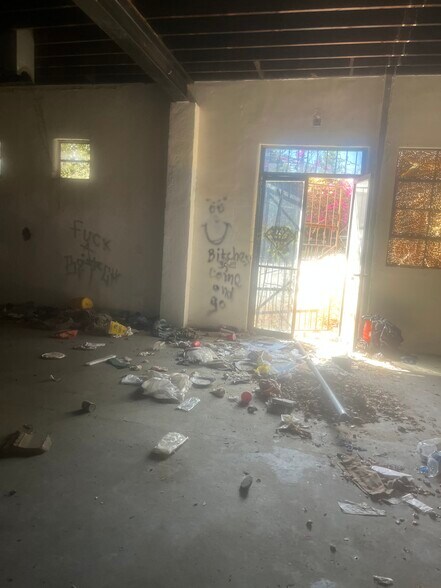 More Photos Of 1217-1223 W Temple St, Los Angeles Restaurant For Sale