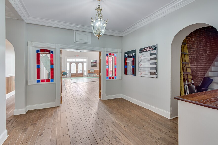 More Photos Of 55 Scott St, Buford Office For Sale