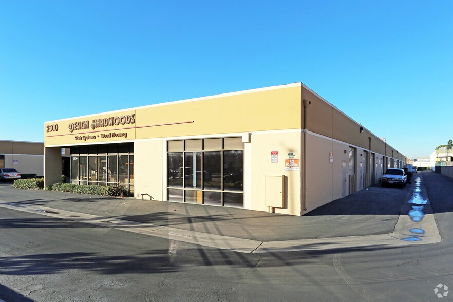 More Photos Of 2520 S Fairview St, Santa Ana Warehouse For Lease