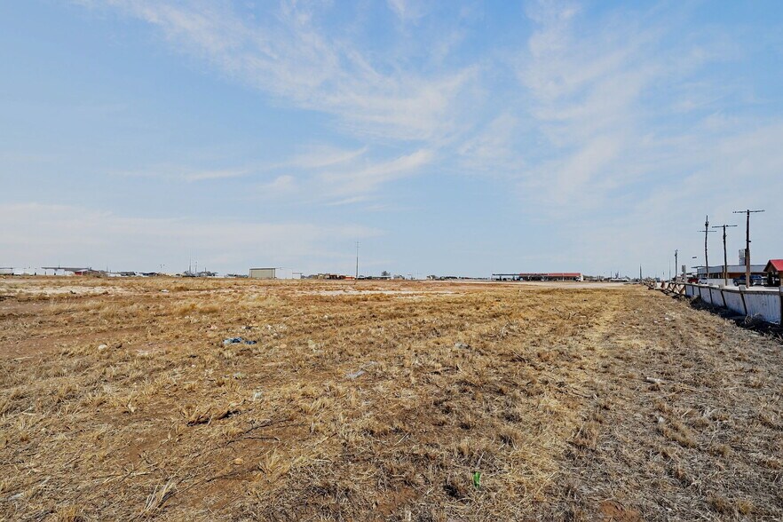More Photos Of US Hwy 385 & FM 1788, Seminole Land For Sale