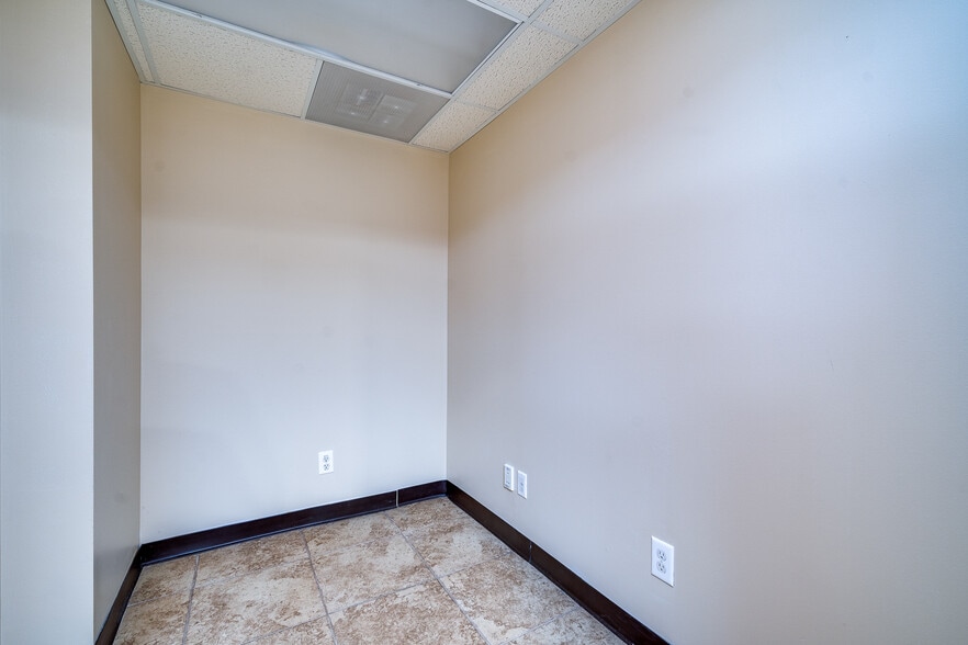 More Photos Of 7345 Far Hills Ave, Dayton Medical For Lease