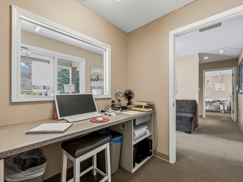 More Photos Of 2 Herman Avenue Ext, Asheville Office For Sale