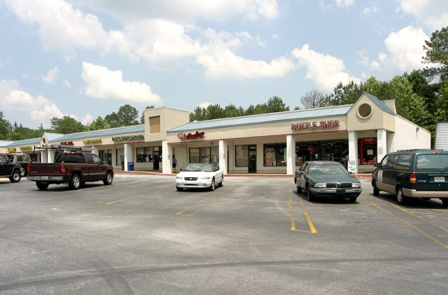 More Photos Of 2421-2423 Shallowford Rd, Marietta Unknown For Lease
