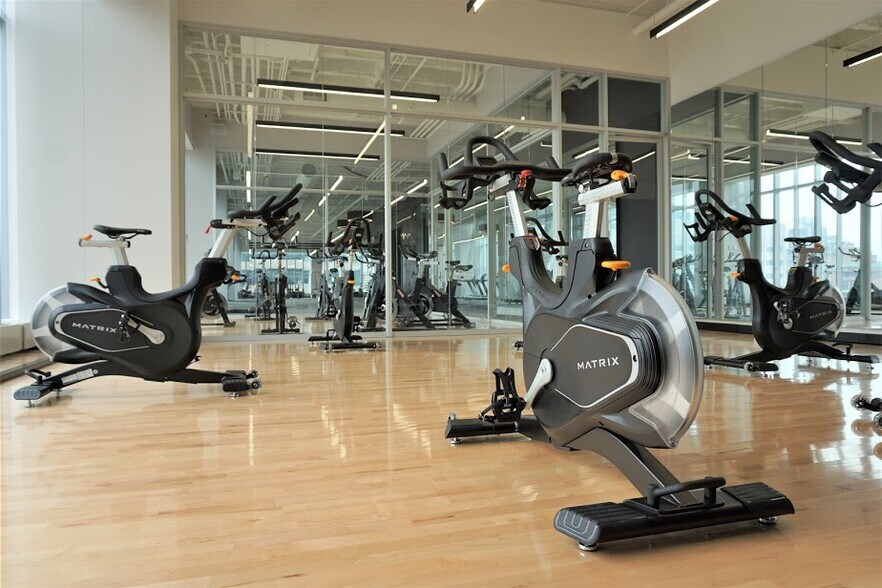 More Photos Of 480 University Ave, Toronto Office For Lease