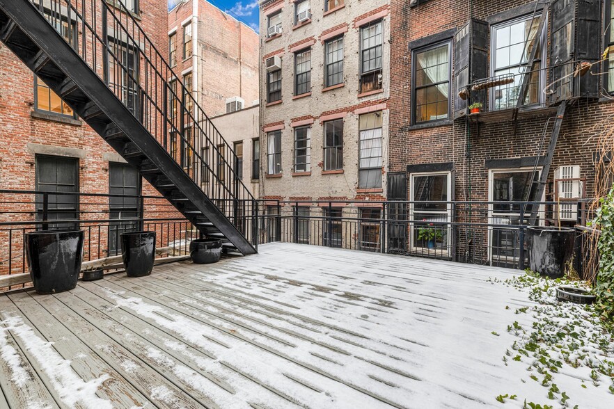 More Photos Of 54 Crosby St, New York Storefront For Lease