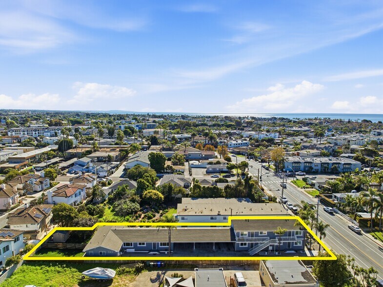 More Photos Of 2652 Jefferson St, Carlsbad Apartments For Sale