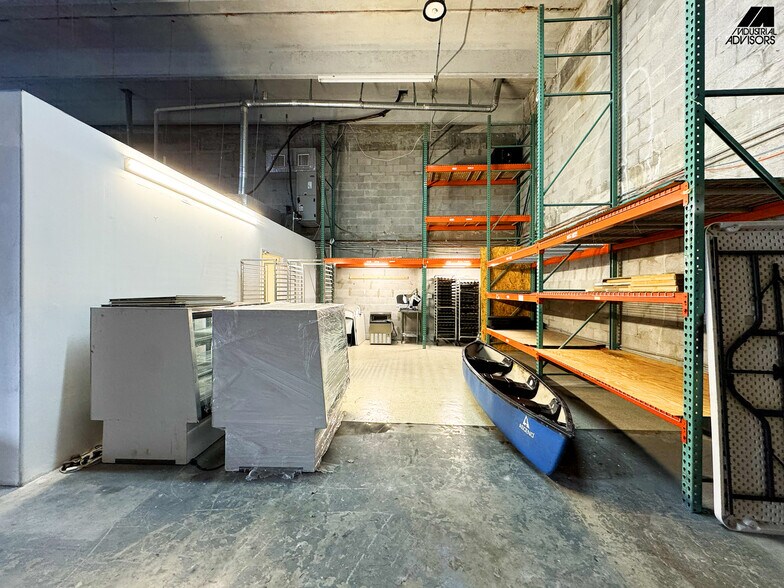 More Photos Of 5745-5759 NW 151st St, Miami Lakes Light Distribution For Lease