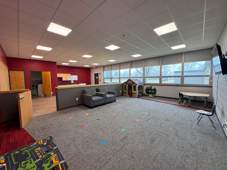 More Photos Of 759 S Lenfesty Ave, Marion Religious Facility For Sale