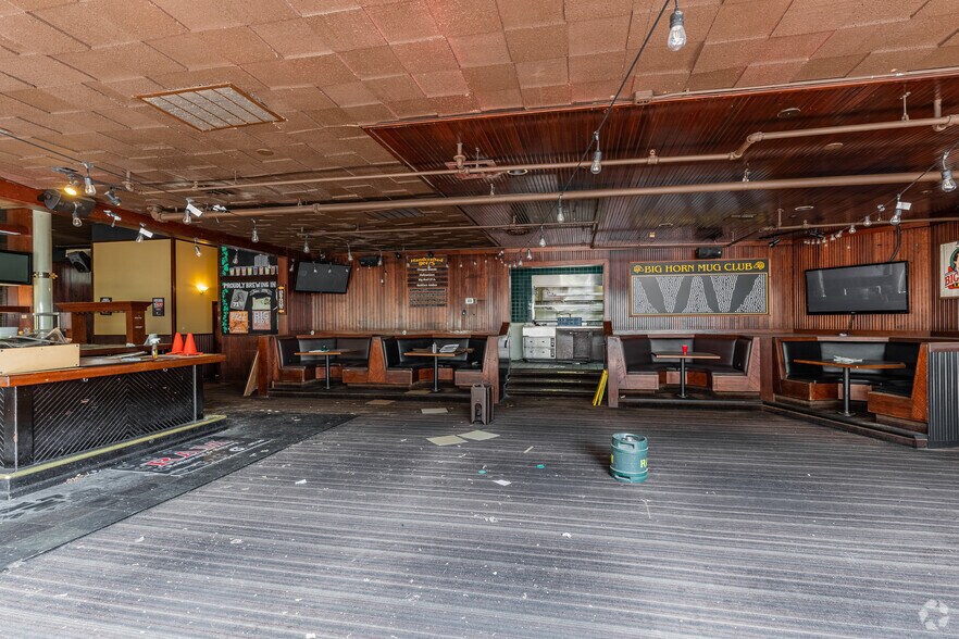 More Photos Of 515 12th St SE, Salem Freestanding For Sale