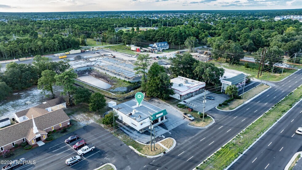 More Photos Of 7015 Market St, Wilmington Freestanding For Sale