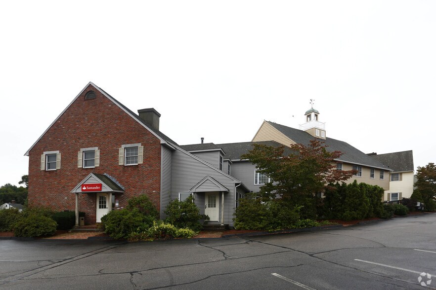 More Photos Of 144-148 Main St, Norfolk Storefront Retail Office For Lease