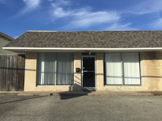 More Photos Of , La Marque General Retail For Sale
