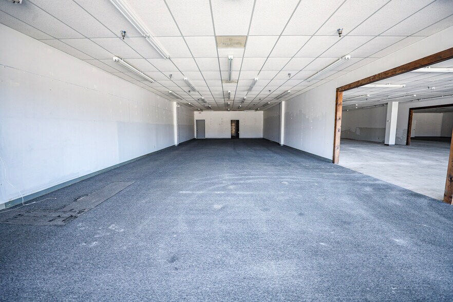 More Photos Of , Eddyville General Retail For Sale
