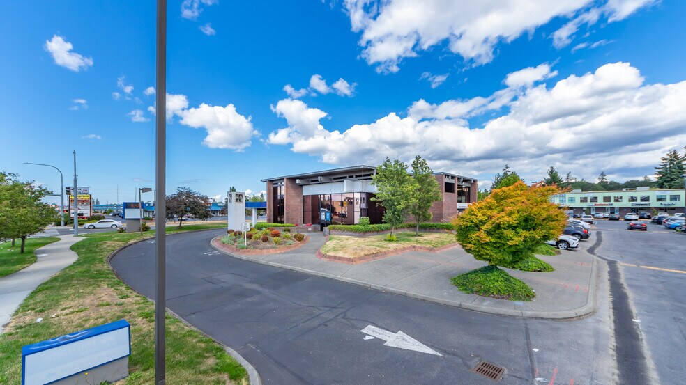 More Photos Of 8801 S Tacoma Way, Tacoma Freestanding For Sale