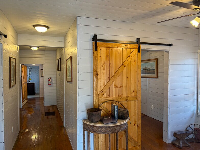 More Photos Of 732 Valley Ridge Rd, Swansea Land For Lease