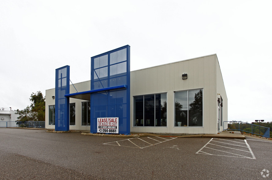 Primary Photo Of 4525 Sunset Blvd, Steubenville Storefront Retail Office For Lease