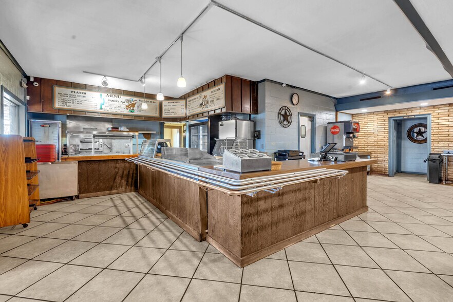 More Photos Of 2201 Kermit Hwy, Odessa Restaurant For Sale