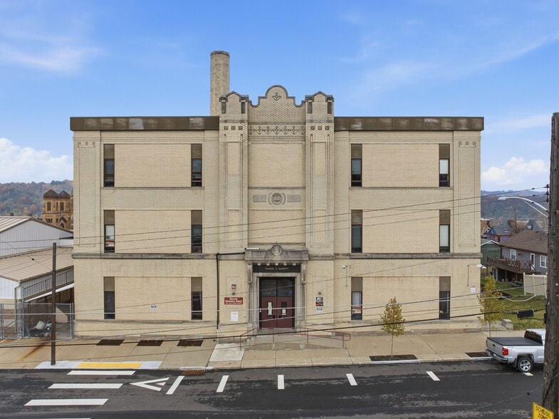 More Photos Of 221 E 12th Ave, Homestead Schools For Lease