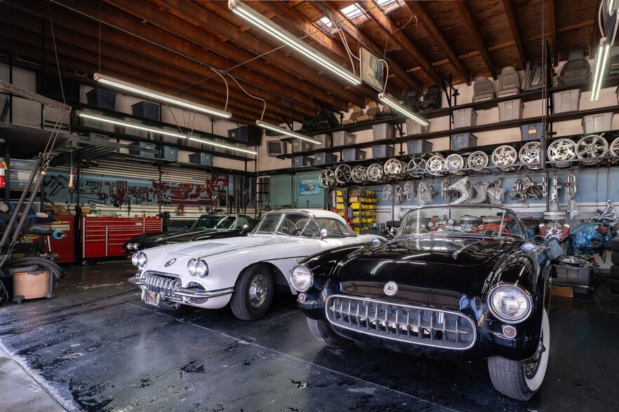 More Photos Of 411 S Harbor Blvd, Santa Ana Auto Dealership For Sale