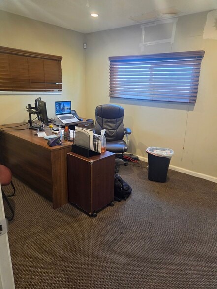 More Photos Of 1220 Nance St, Perris Contractor Storage Yard For Lease