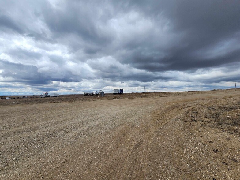 More Photos Of 6619 62 1/2 Ave NW, Blaisdell Distribution For Sale