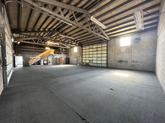 More Photos Of 427 Troy Rd, Moscow Warehouse For Sale