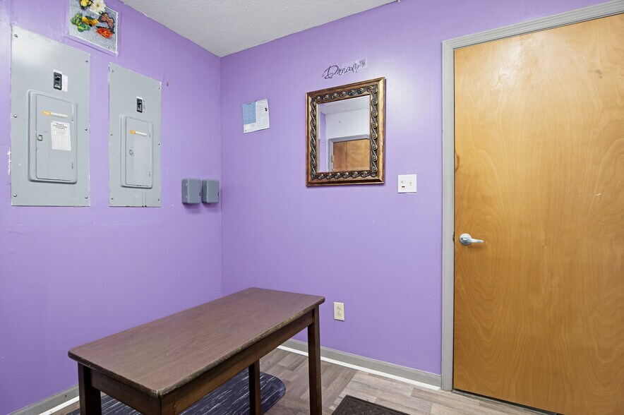 More Photos Of 411 Western Blvd, Jacksonville Medical For Lease