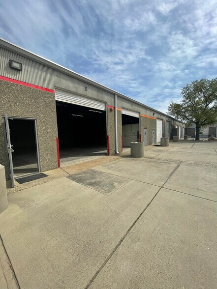 More Photos Of 4119 Wayside Ln, Carmichael Warehouse For Lease