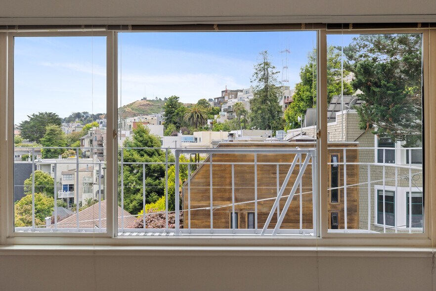 More Photos Of 278 States St, San Francisco Apartments For Sale