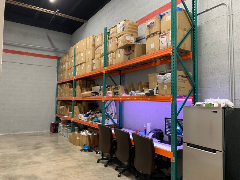 More Photos Of 10601-10677 NW 122nd St, Medley Warehouse For Lease