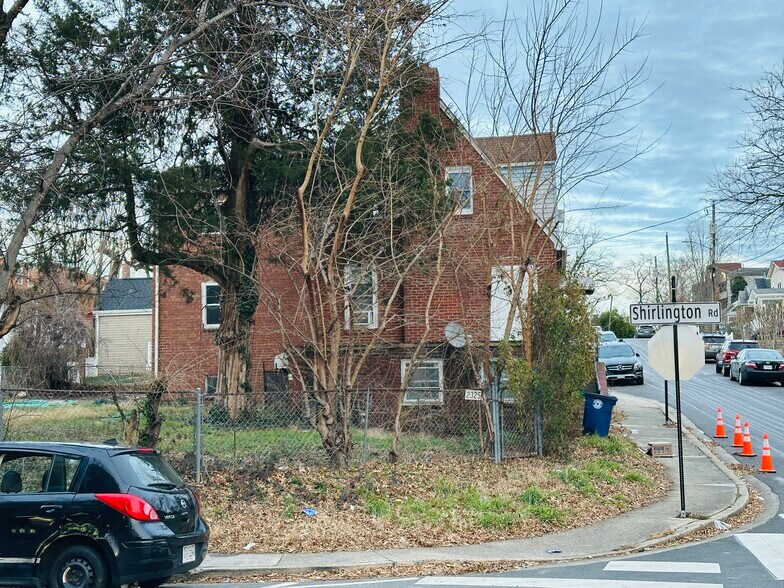 More Photos Of 2325 S Shirlington Rd, Arlington Storefront Retail Residential For Sale
