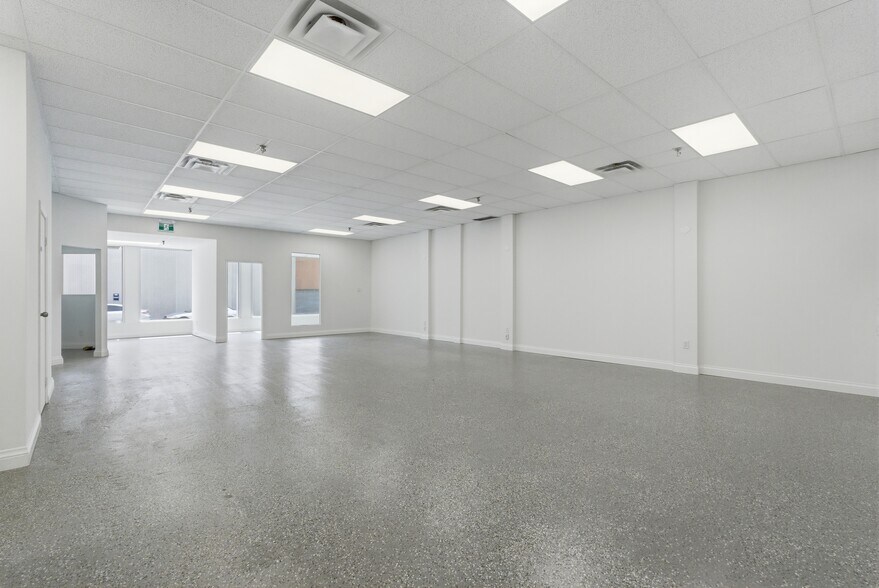 More Photos Of 397 Humberline Dr, Toronto Warehouse For Sale