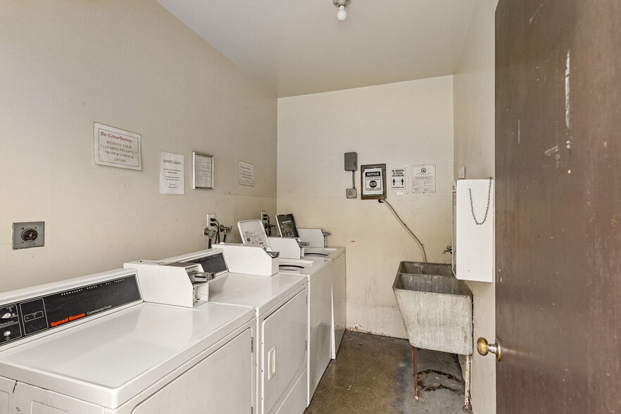 More Photos Of 2388 Karen Dr, Santa Clara Apartments For Sale