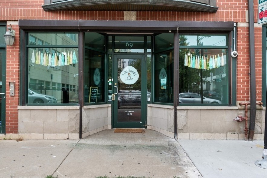 More Photos Of 67-79 E 16th St, Chicago Apartments For Sale