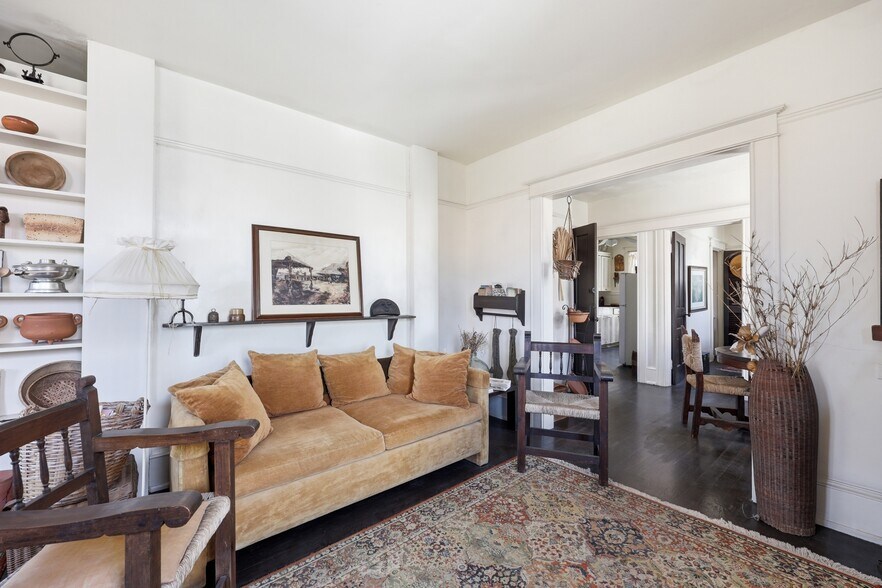 More Photos Of 50 Charlotte St, Saint Augustine Storefront Retail Office For Sale